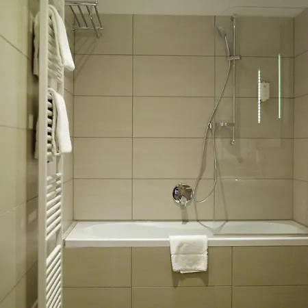 Drei Raben Hotell 4*