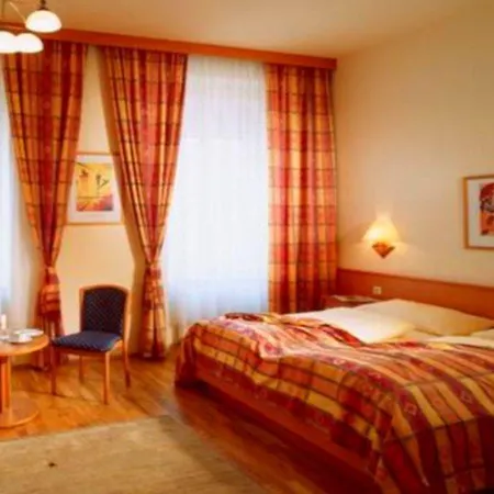 Hotell Drei Raben 4*