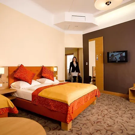 Drei Raben Hotel 4*
