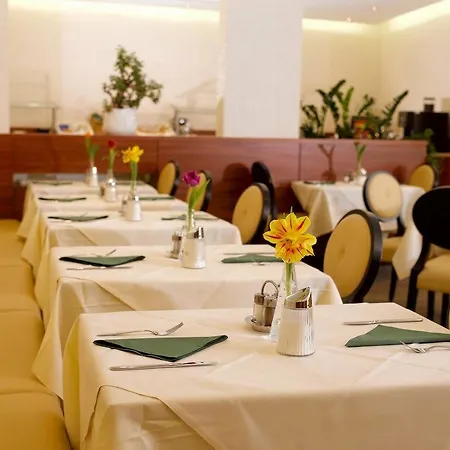 Hotell Drei Raben 4*