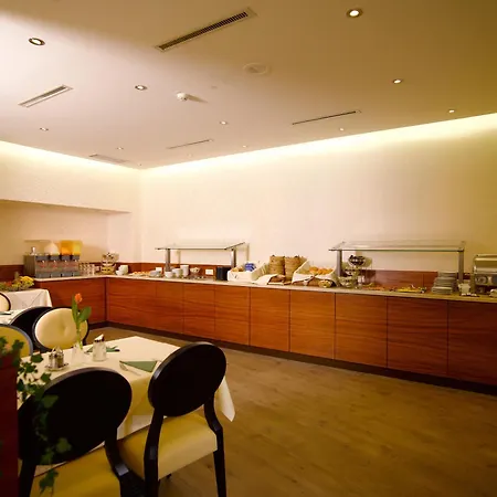 莱拉本酒店 酒店 4*