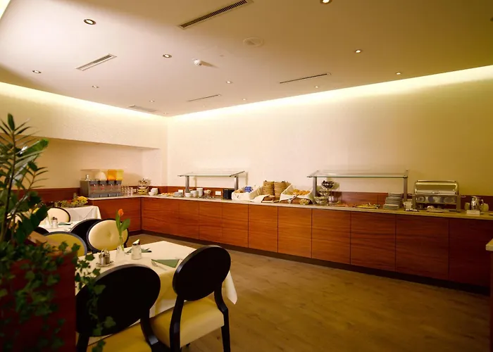 Drei Raben فندق 4*